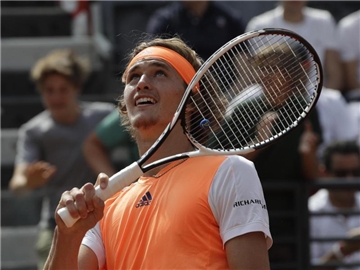 Alexander Zverev trifft im Endspiel auf Novak Djokovic oder Dominic Thiem. Foto: Alessandra Tarantino