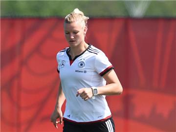 Alexandra Popp twitterte Glückwünsche für die U21. Foto: Carmen Jaspersen