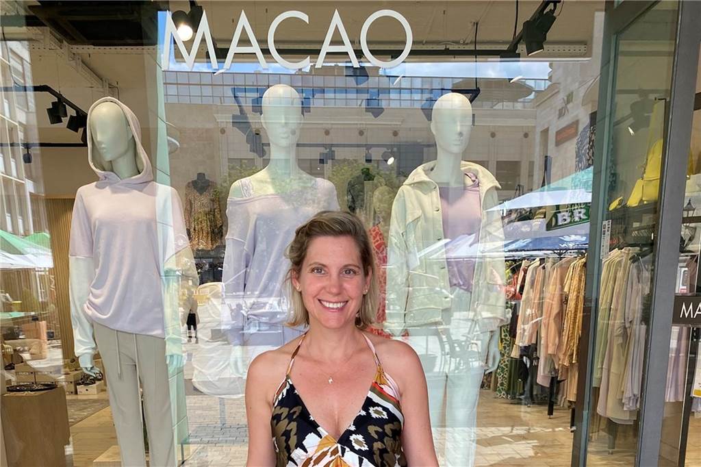 Alexandra Staniura führt nicht nur in Hombruch, sondern jetzt auch in der Dortmunder City ihre Mode-Boutique Macao.