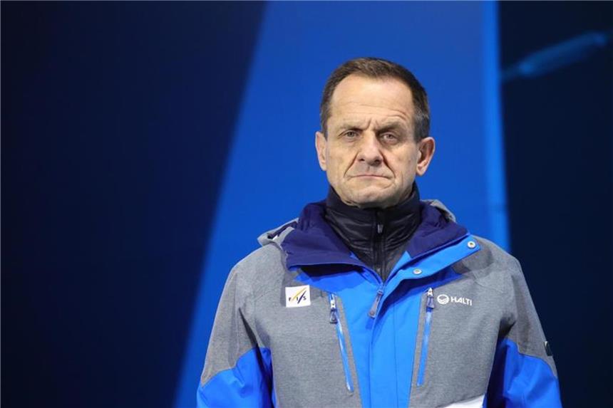 DOSB-Chef Hörmann weist Vorwürfe zurück: „Inakzeptabel“ Alfons Hörmann widerspricht Vorwürfen, er wolle Einfluss auf die Personalpolitik im BMI nehmen. Foto: Michael Kappeler