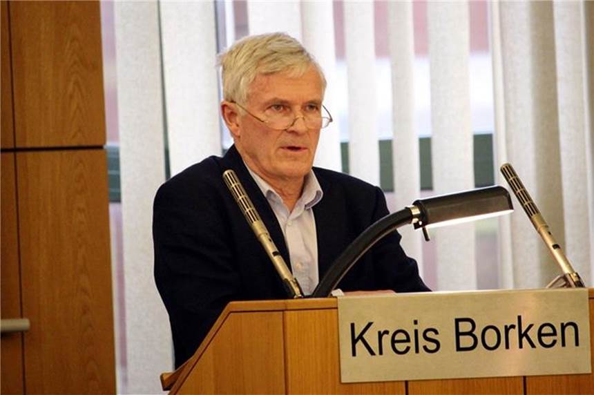 Die AfD ist vorerst nicht mehr im Borkener Kreistag vertreten Alfred Heitmann, hier bei einer Rede zum Kreishaushalt, hat die AfD verlassen.