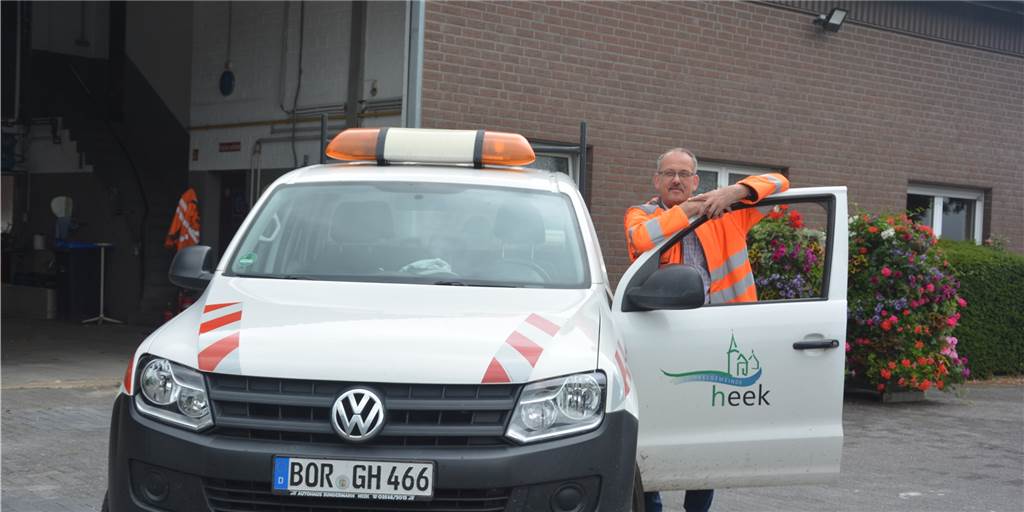 Alfred Heying ist der Leiter des Heeker Bauhofs. Er koordiniert die vielfältigen Einsätze seines Teams und ist auch selbst ständig im Sinne der Bürger unterwegs, auch nach Feierabend oder sogar nachts.