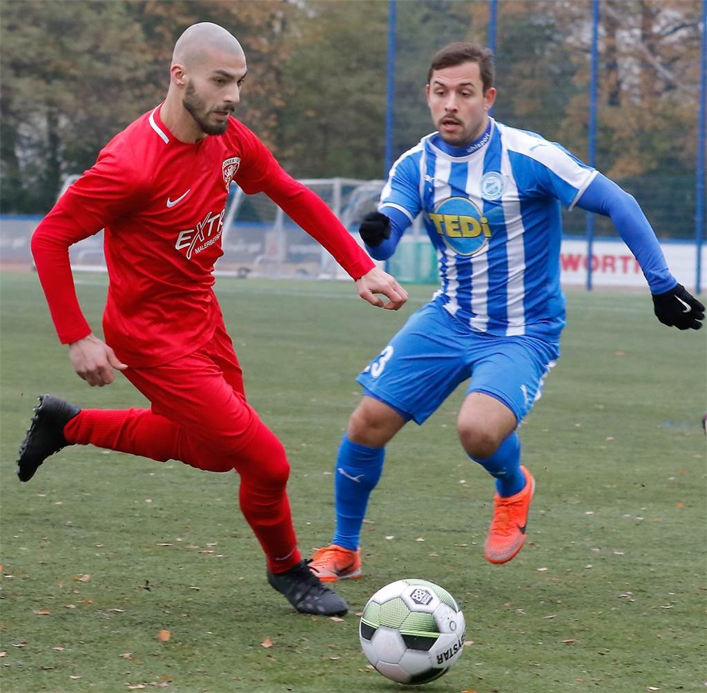 Lüner SV verlängert mit ehemaligem Junioren-Bundesligaspieler Ali Bozlar (l.) bleibt weiter für den Lüner SV am Ball.