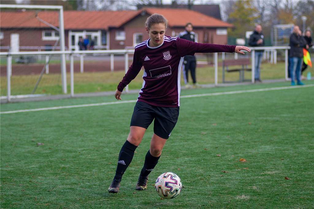 Flaesheim II ist Hinrunden-Meister: Werner Tiedemann hat bereits über seine Zukunft entschieden Alina Graß hat bislang nur ein Spiel von Concordia Flaesheim II verpasst und in allen anderen zehn Partien immer vom An- bis zum Abpfiff durchgespielt. Dabei erzielte sie elf der 41 Tore ihrer Mannschaft.