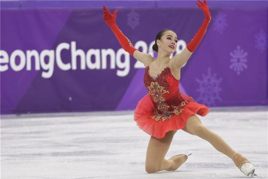Eiskunstläuferin Sagitowa holt erstes russisches Gold Alina Sagitowa gewann bei den Winterspielen das erste Gold für die „Olympischen Athleten aus Russland“. Foto: David J. Phillip/AP