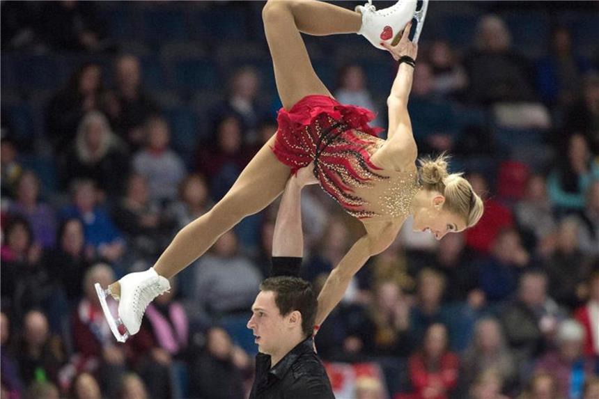 Savchenko/Massot gewinnen Auftakt bei Skate Canada Aljona Savchenko und Bruno Massot haben das Kurzprogramm bei Skate Canada gewonnen. Foto: Paul Chiasson/The Canadian Press