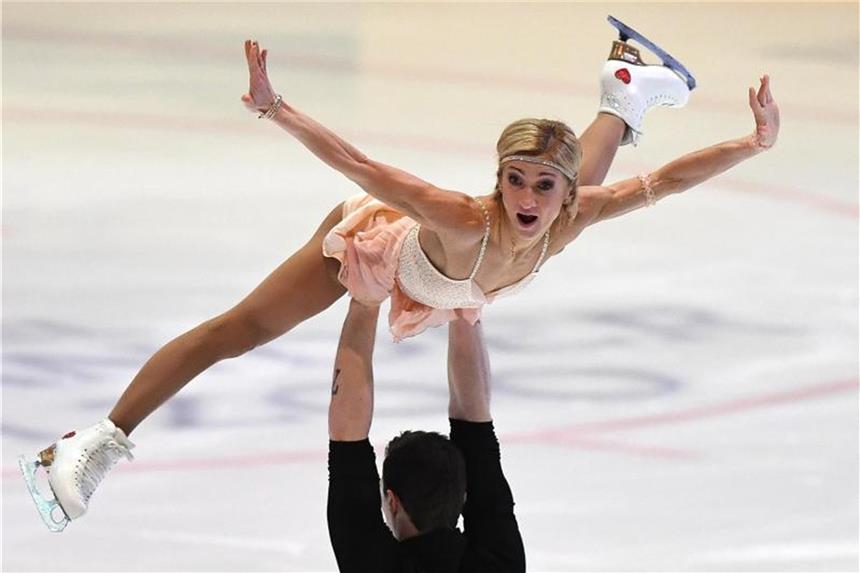 Savchenko/Massot sagen Teilnahme bei EM ab Aljona Savchenko und Bruno Massot haben im Hinblick auf die Olympischen Spiele die EM in Moskau abgesagt. Foto: Fabian Sommer