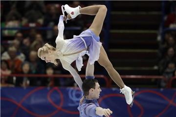Aljona Savchenko und Bruno Massot machen eine Wettkampfpause - vielleicht für immer. Foto: Luca Bruno/AP