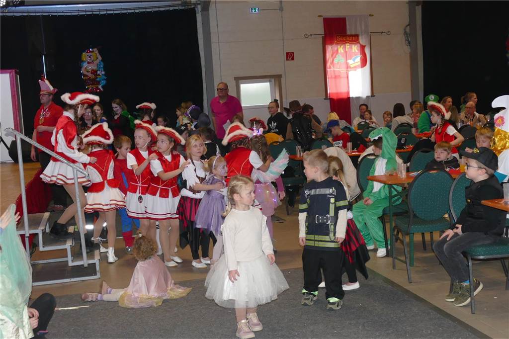 Viele Fotos : Spaß und Frohsinn beim Kinderbüttnachmittag beim KFK Rot-Weiß Südllohn