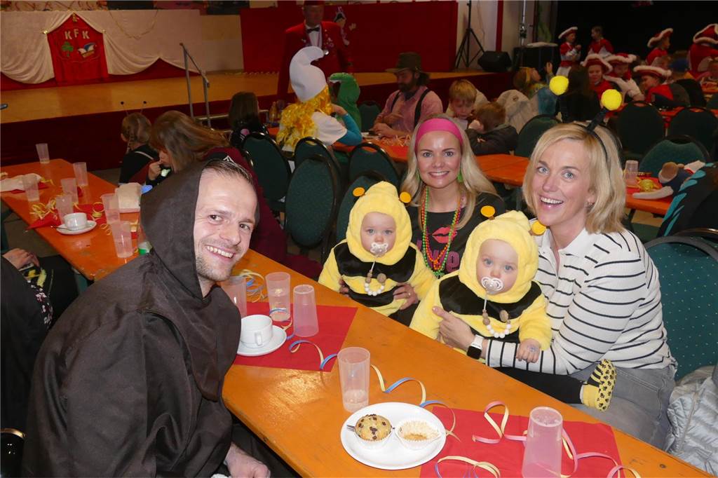 Viele Fotos : Spaß und Frohsinn beim Kinderbüttnachmittag beim KFK Rot-Weiß Südllohn
