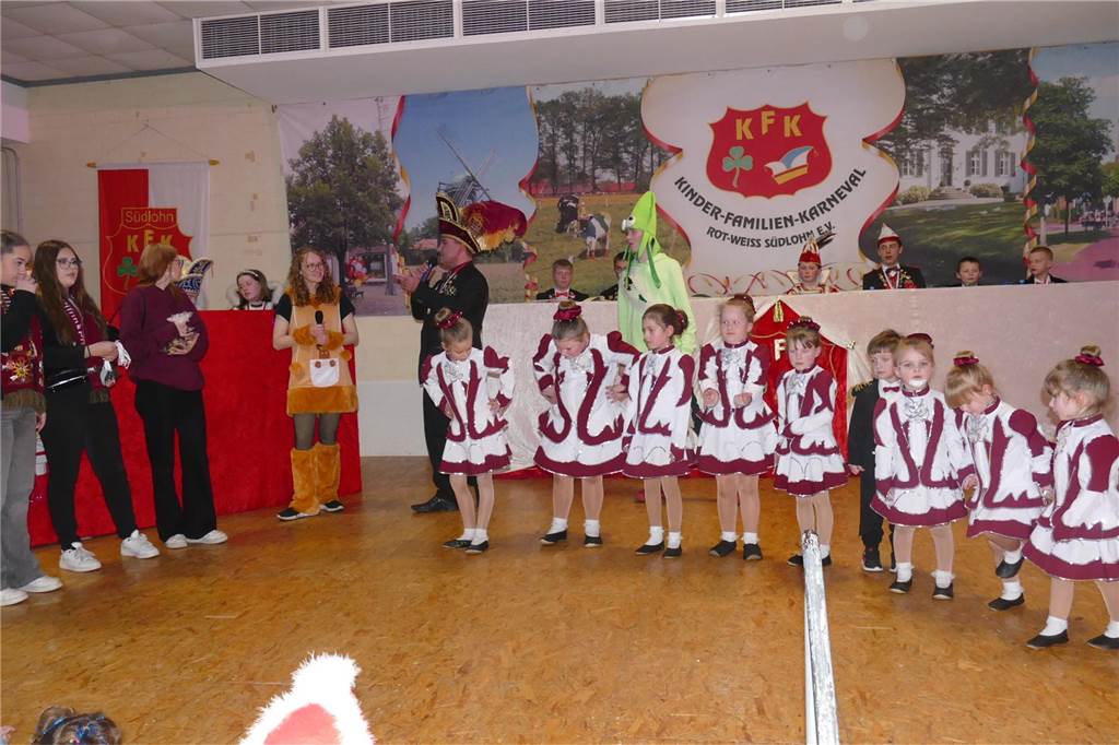 Viele Fotos : Spaß und Frohsinn beim Kinderbüttnachmittag beim KFK Rot-Weiß Südllohn