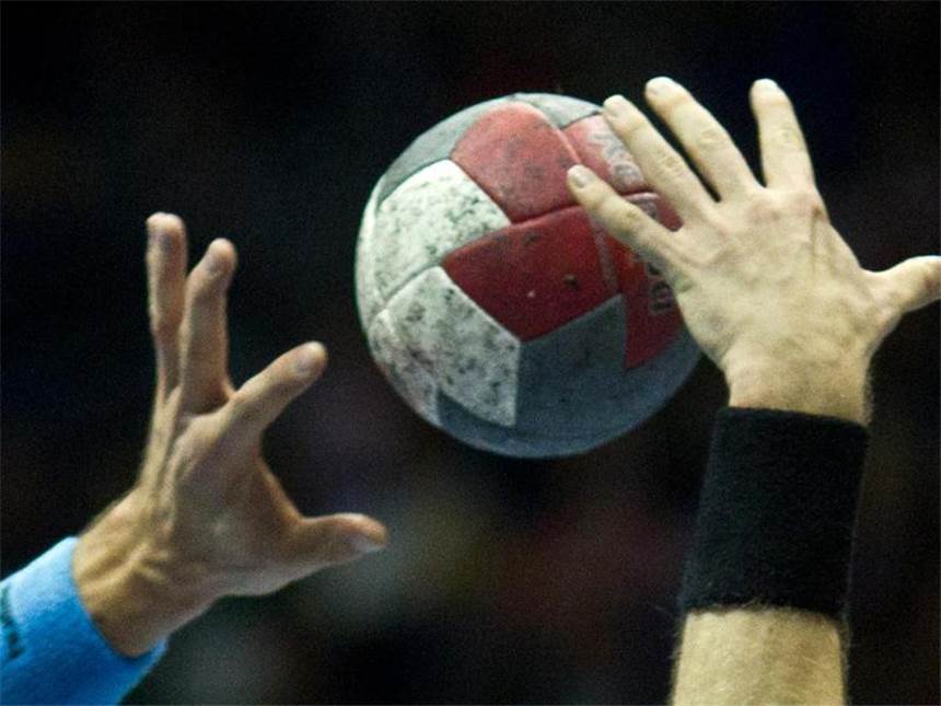 DHB-Pokal: Alle Bundesligisten überstehen erste Runde Alle Handball-Bundesligisten haben die erste Runde des DHB-Pokal überstanden. Foto: Jens Wolf