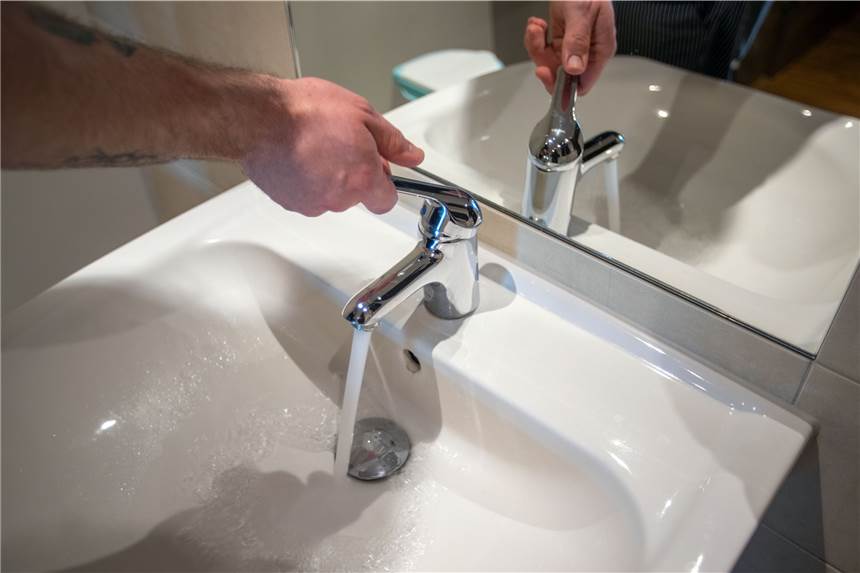 Entwarnung: Keine bakterielle Verunreinigung im Trinkwasser Alle Nachproben des Trinkwassers aus dem Wasserwerk Mülheim-Styrum der Rheinisch-Westfälischen Wasserwerksgesellschaft (RWW) zeigen keine Verunreinigung durch E. Coli-Bakterien. (Symbolbild)