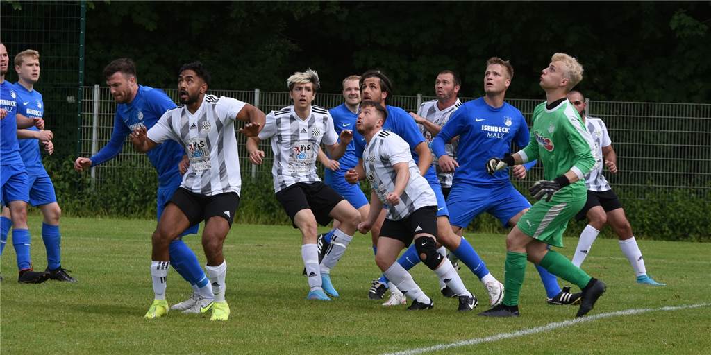 Elfer verschossen, Tore in Nachspielzeit: VfK Weddinghofen macht’s im Keller richtig spannend Alle wollen in der Tabelle hoch hinaus: Der VfK Weddinghofen kam gegen Westfalia Rhynern II aber nicht über ein 3:3 hinaus.