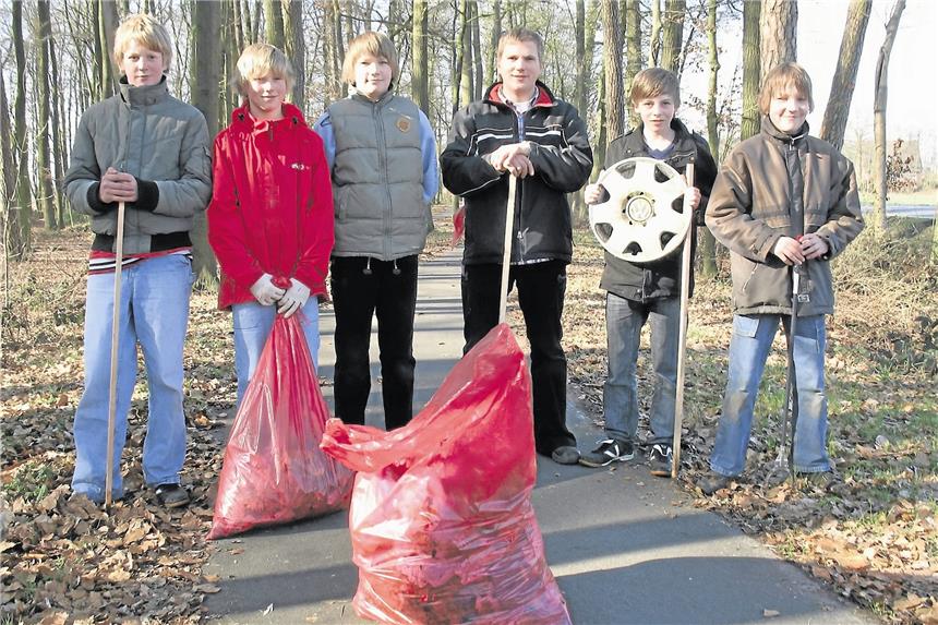 Wilder Müll kostet Millionen - und jeder zahlt dafür Alle zwei Jahre organisiert die Stadt Stadtlohn die „Aktion saubere Landschaft“ mit Vereinen und Schulen.