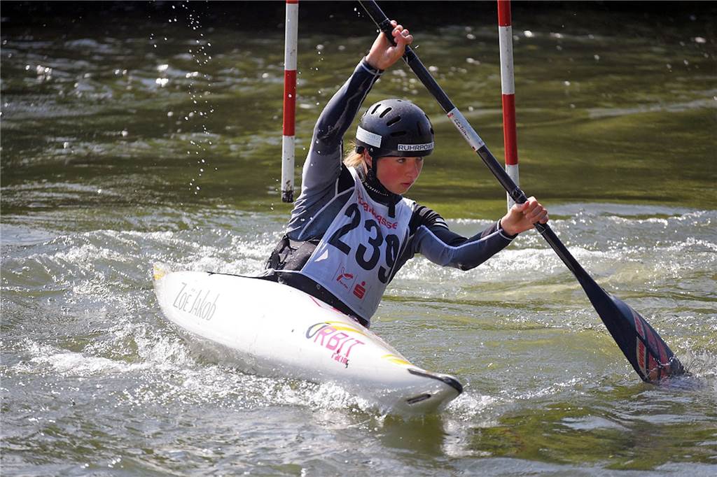 Alleine auf der Ruhr zu paddeln, ist für Zoe Jakob noch möglich – allerdings ohne Trainingspartner und Trainer.