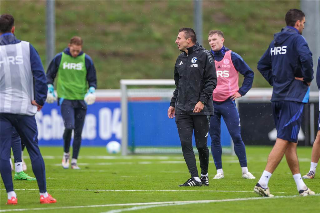 Die Woche eins auf Schalke nach Kees van Wonderen Jakob Fimpel, Interimstrainer Schalke 04