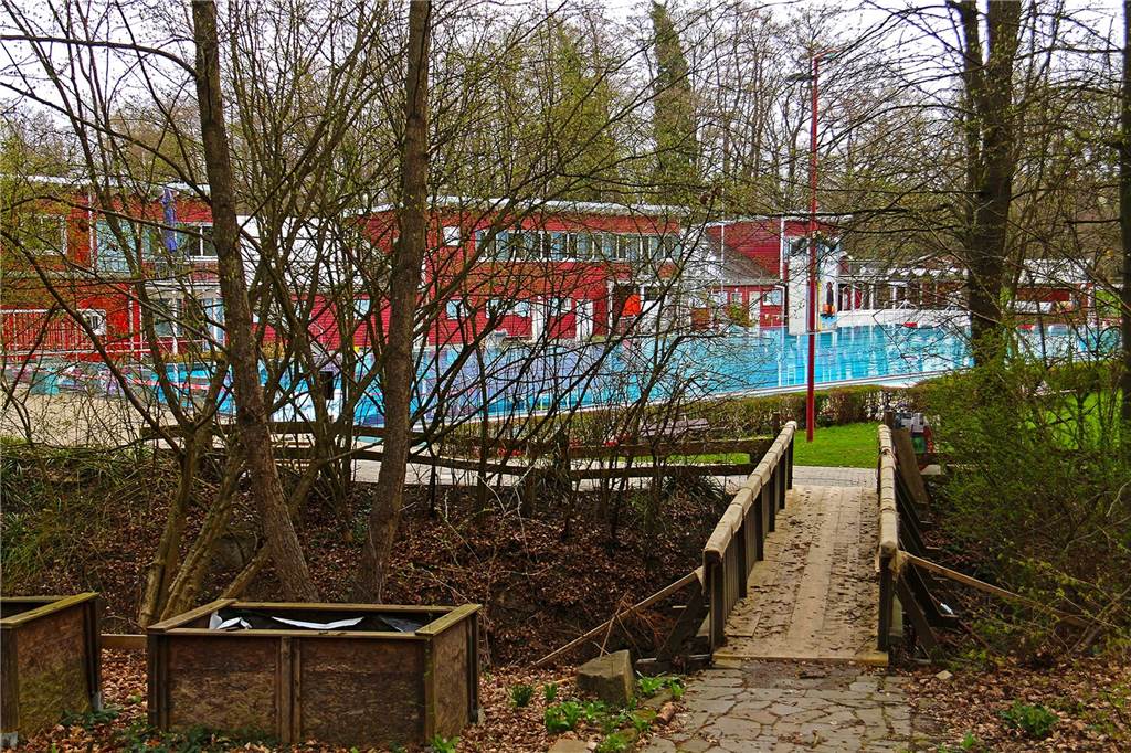 Saisonstart 2021 geplatzt: Elsebad muss Anbaden verschieben Alles ist bereit und in Schuss, das Becken gefüllt – doch die derzeitige Lage lässt eine Öffnung nicht zu.