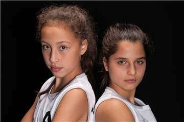 Allie Neumann und Zulikhan Chahin aus der U14 des TVE Barop zeigten beim Nachwuchsturnier des Deutschen Basketball Bundes ihr Können.