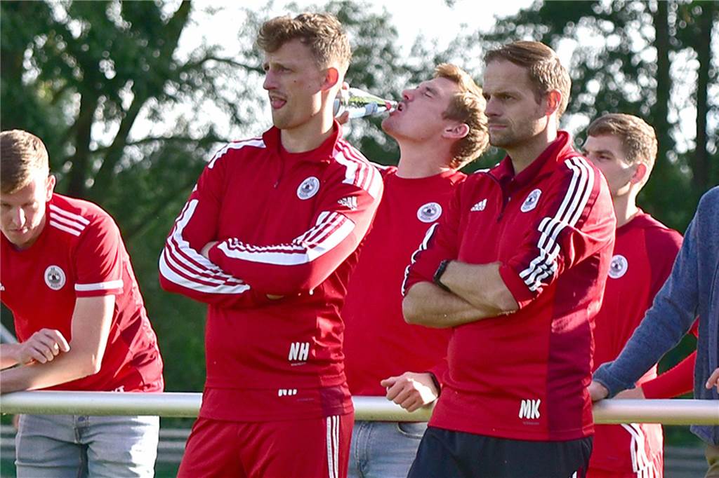 Niklas Honekamp hat beim VfB Alstätte noch was vor Als Co-Trainer von Markus Krüchting wird Niklas Honekamp auch die Saison 2025/26 beim VfB Alstätte bestreiten.