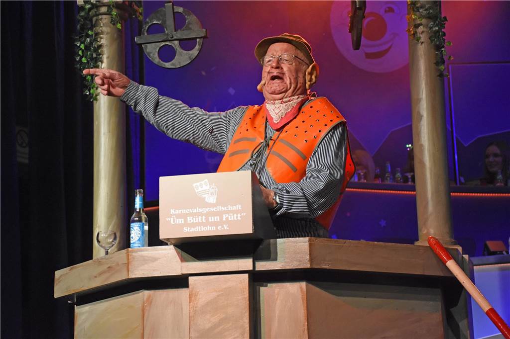 Diamanthochzeit: Zwischen Haustochter und Kostgänger flogen die Funken Als „Coco, der Straßenfeger“ wurde Günter Cramer in Stadtlohn zur Bütt-Legende der KG "Üm Bütt un Pütt".