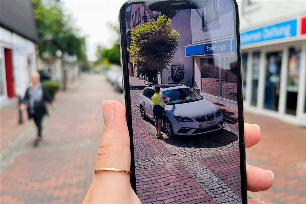 „7 Teufels Turm“ und weitere Kuriositäten bei Apples neuer Kartenfunktion Als das Apple-Fahrzeug durch den Gantepoth in Haltern gefahren ist, hat ein Autofahrer gerade ein Knöllchen kassiert.