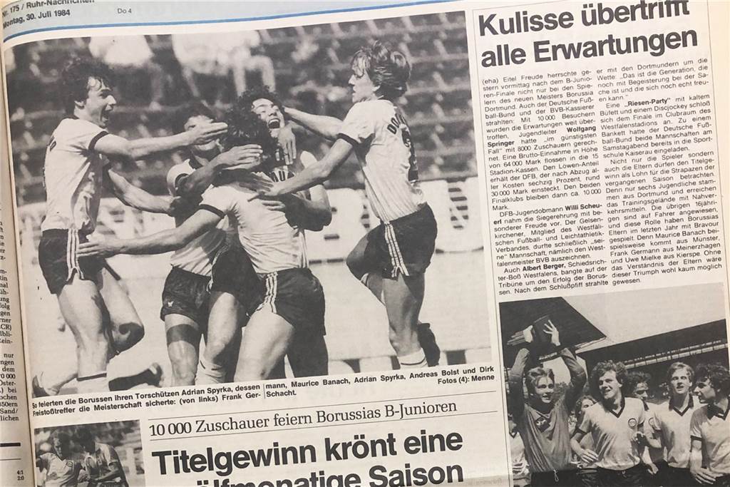 Einst BVB-Jugendspieler: 38 Jahre später lebt Jochen auf einer Parkbank Als die B-Junioren des BVB 1984 mit einem 1:0 gegen 1860 München Deutscher Meister wurden, saß Jochen als zweiter Torwart auf der Bank. Der Titel war ein Glanzlicht in einer dunklen Phase der Vereinsgeschichte.