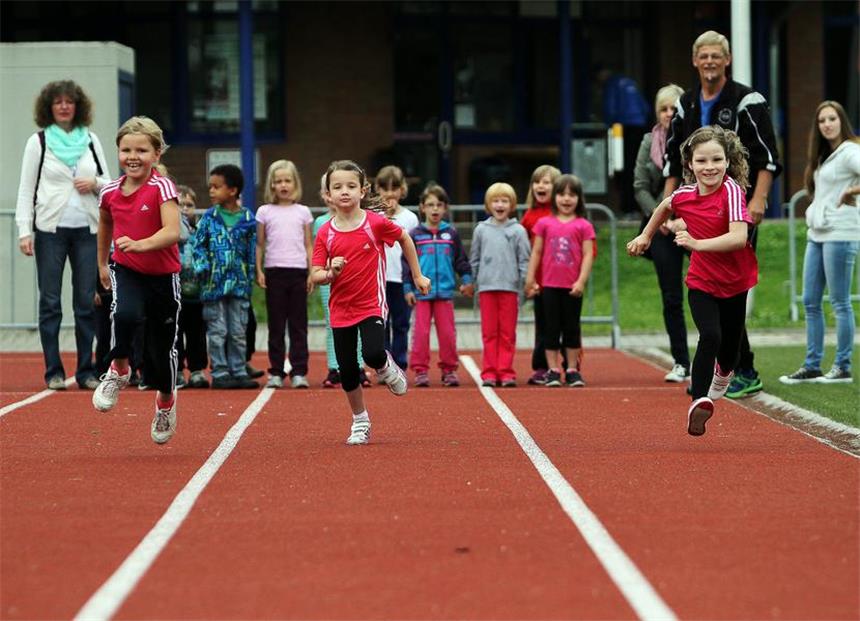 Als letzte Kita für diese Saison legten die Kinder von  Maria Frieden und der Arche Noah ihr Minisportabzeichen ab.