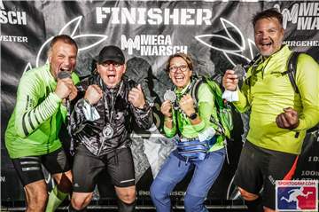 Als vier von 184 Finishern ergatterten die Sportler des VfL Fröndenberg die Megamarsch-Medaillen.