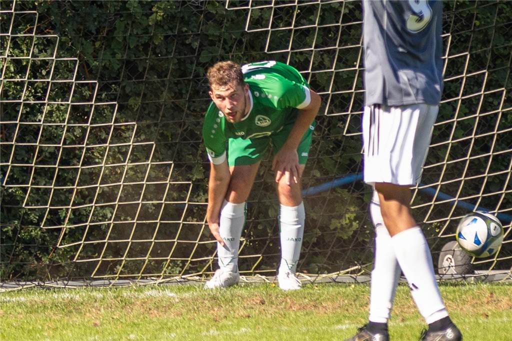 Abstiegskampf in der Kreisliga A2 Unna-Hamm spitzt sich zu Ball im Tor der SG Massen II.