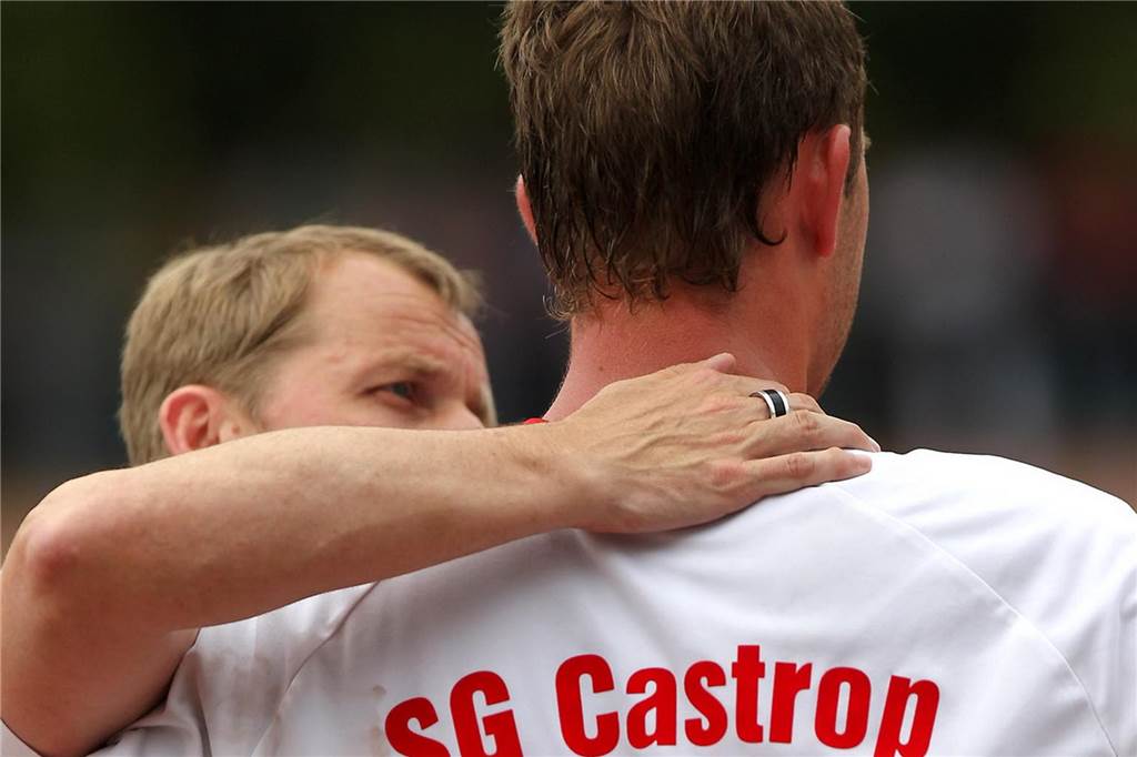 Am 11. Juni 2011 standen sich die SG Castrop und der VfB Börnig auf dem Ascheplatz des ESV Herne gegenüber. In einem Entscheidungsspiel kämpften die beiden Teams darum, den Abstieg in die Kreisliga B abzuwenden. Letztlich hatte die SG mit 5:3 (1:1/1:0) nach Elfmeterschießen die Nase vorn.