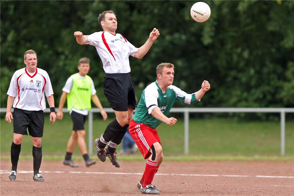 Am 11. Juni 2011 standen sich die SG Castrop und der VfB Börnig auf dem Ascheplatz des ESV Herne gegenüber. In einem Entscheidungsspiel kämpften die beiden Teams darum, den Abstieg in die Kreisliga B abzuwenden. Letztlich hatte die SG mit 5:3 (1:1/1:0) nach Elfmeterschießen die Nase vorn.