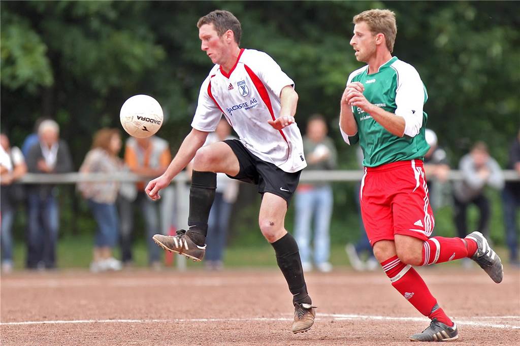 Am 11. Juni 2011 standen sich die SG Castrop und der VfB Börnig auf dem Ascheplatz des ESV Herne gegenüber. In einem Entscheidungsspiel kämpften die beiden Teams darum, den Abstieg in die Kreisliga B abzuwenden. Letztlich hatte die SG mit 5:3 (1:1/1:0) nach Elfmeterschießen die Nase vorn.