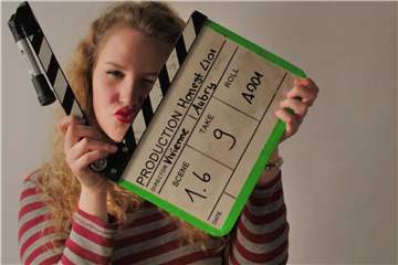 Am 13. März beginnen die Dreharbeiten zu Vivienne Aubrys Kurzfilm „Honest Liar“.