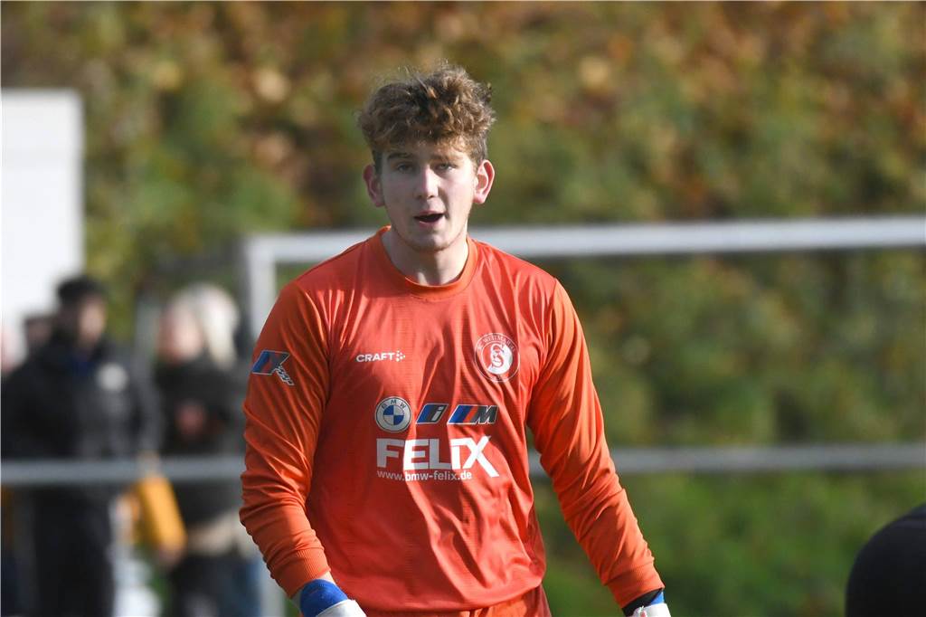 Am 14. Bezirksliga-Spieltag empfing der FC Castrop-Rauxel den Aufstiegsanwärter SC Weitmar 45 in Merklinde - und gewann überraschend deutlich mit 7:1.