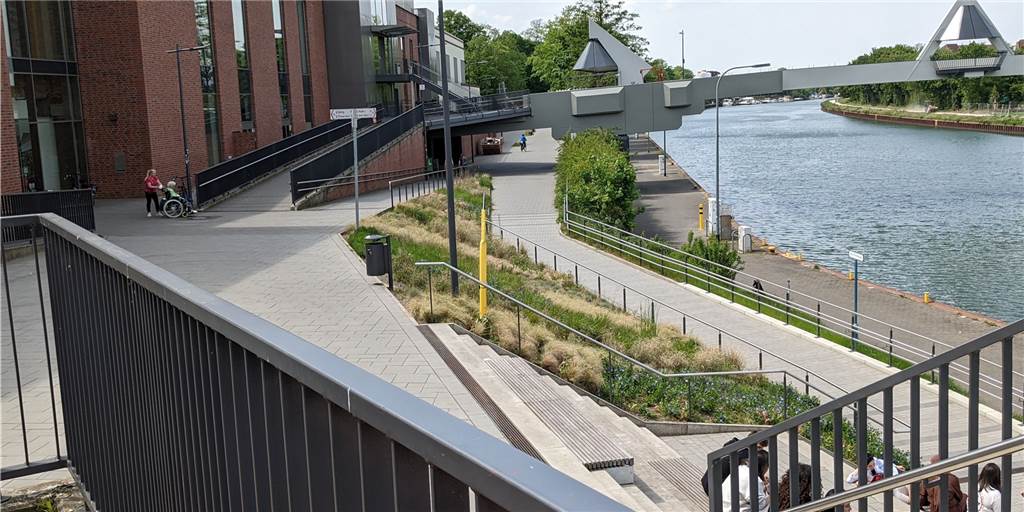 Unmut über „Szene“ am Kanal in Dorsten: „Müssen konsequent eingreifen“ Blick auf die Kanaluferpromenade an den Mercaden
