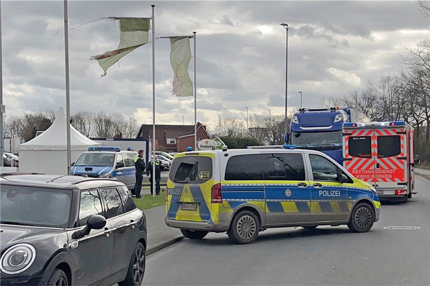 Kollision mit Lkw: Fahrradfahrer bei Unfall auf Stadtlohner Straße getötet Am Donnerstag kam es zu einer Kollision zwischen einem Lkw und einem Fahrradfahrer.
