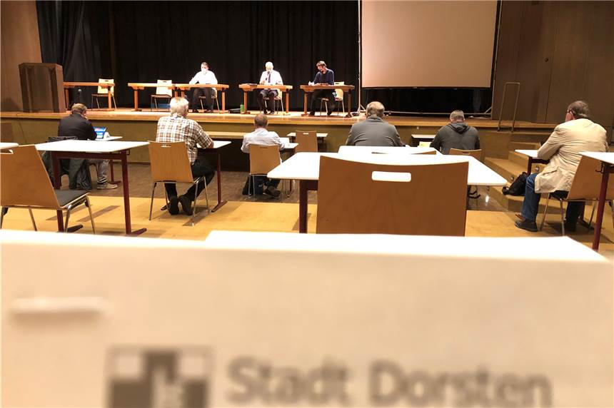 Sportausschuss befürwortet Hallen-Neubauten Dorstens Sportausschuss tagte in der Aula des Gymnasium Petrinum