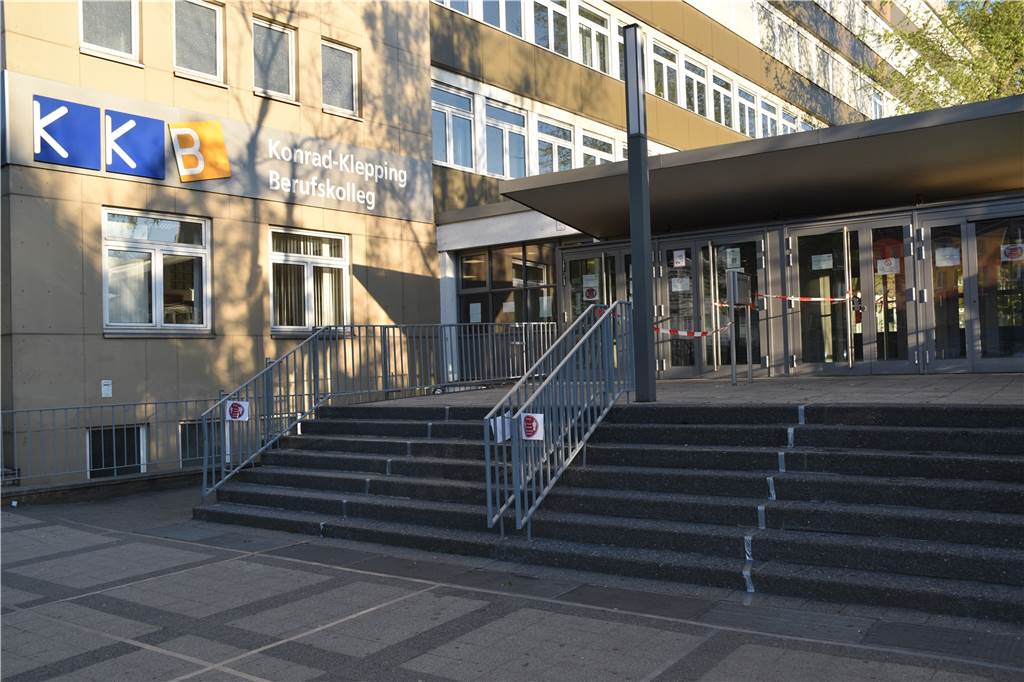 Neustart an Dortmunds größten Schulen: Kein Chaos im „Schüler-Berufsverkehr“ Vorsichtsmaßnahmen am Berufskolleg
