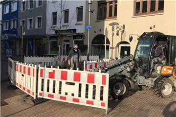 Am Eingang zur Fußgängerzone an Ostwall/obere Recklinghäuser Straße haben die Arbeiten zum Einbau der Hochsicherheits-Polleranlage begonnen.