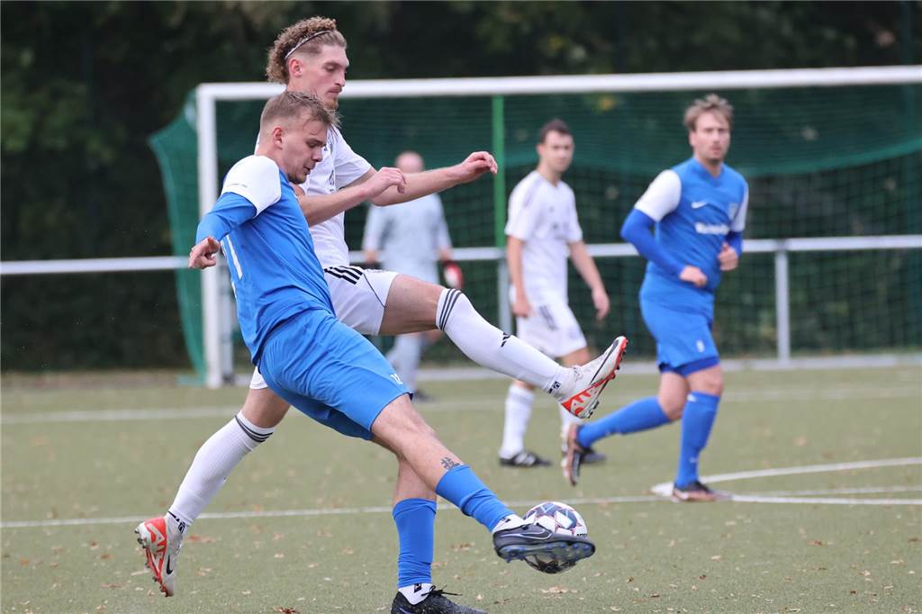 Am elften Spieltag der Bezirksliga kämpfte der FC Frohlinde als Schlusslicht beim TuS Bommern um wichtige Punkte und verlor mit 0:4 (0:3).