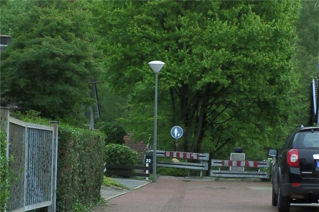 Am Ende der Wichlinghofer Straße liegt ein Tal. Die Treppe führt weiter zur Straße "Am Heisterbach".