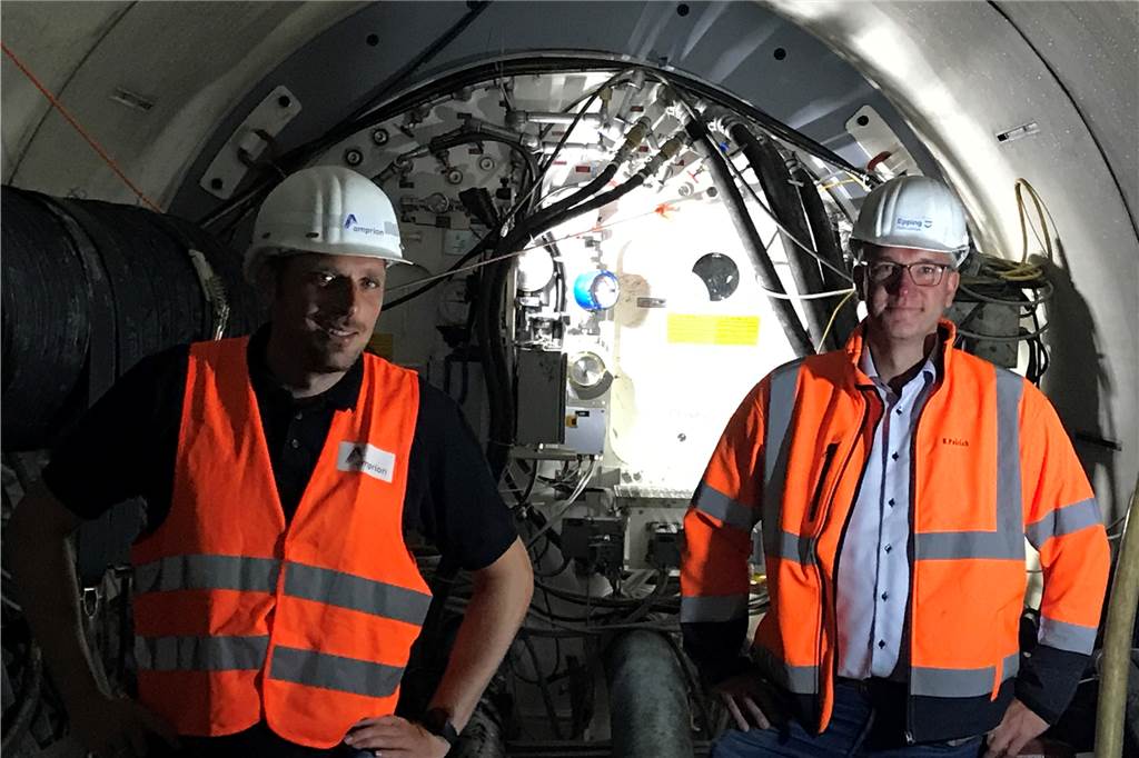 Mit Video: Spaziergang durch Amprion-Tunnel in 14 Metern Tiefe Am Ende des Tunnels angekommen Jonas Knoop und Boris Peirick (v.l.).