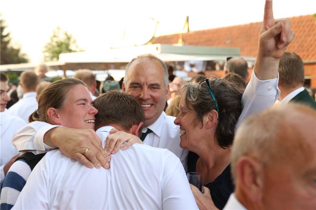 Am ersten Abend des diesjährigen Schützenfestes der Schützenbruderschaft St. Lambertus Ascheberg - Osterbauer sind alle auf ihre Kosten gekommen.