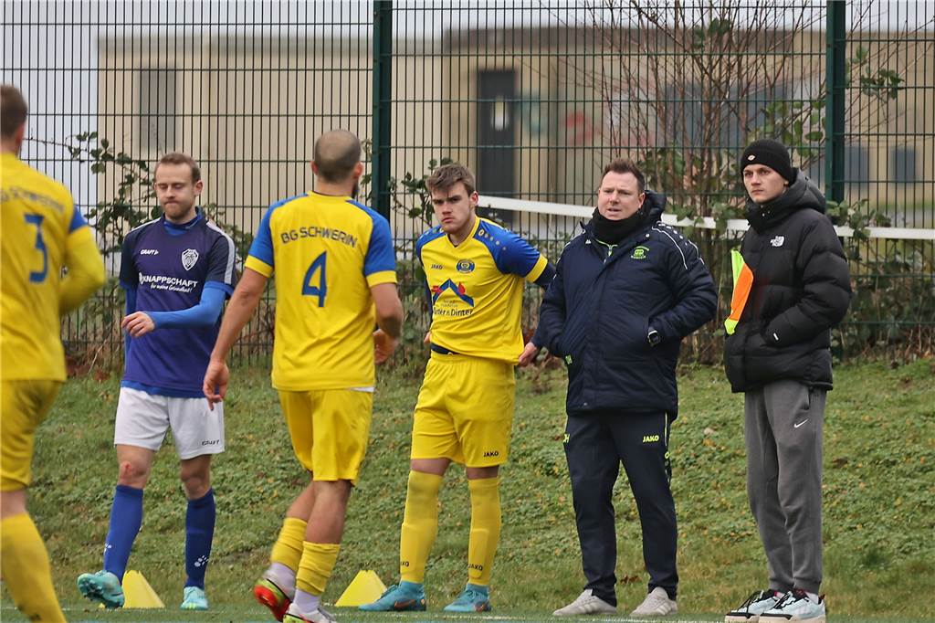 Am ersten Rückrundenspieltag der Bezirksliga musste sich die Spvg Schwerin dem TuS Harpen nach dem 3:3 im Hinspiel am heimischen Grafweg mit 1:2 geschlagen geben.