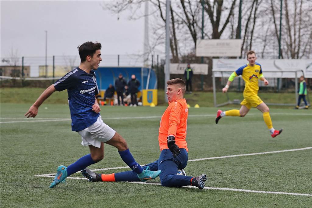 Am ersten Rückrundenspieltag der Bezirksliga musste sich die Spvg Schwerin dem TuS Harpen nach dem 3:3 im Hinspiel am heimischen Grafweg mit 1:2 geschlagen geben.
