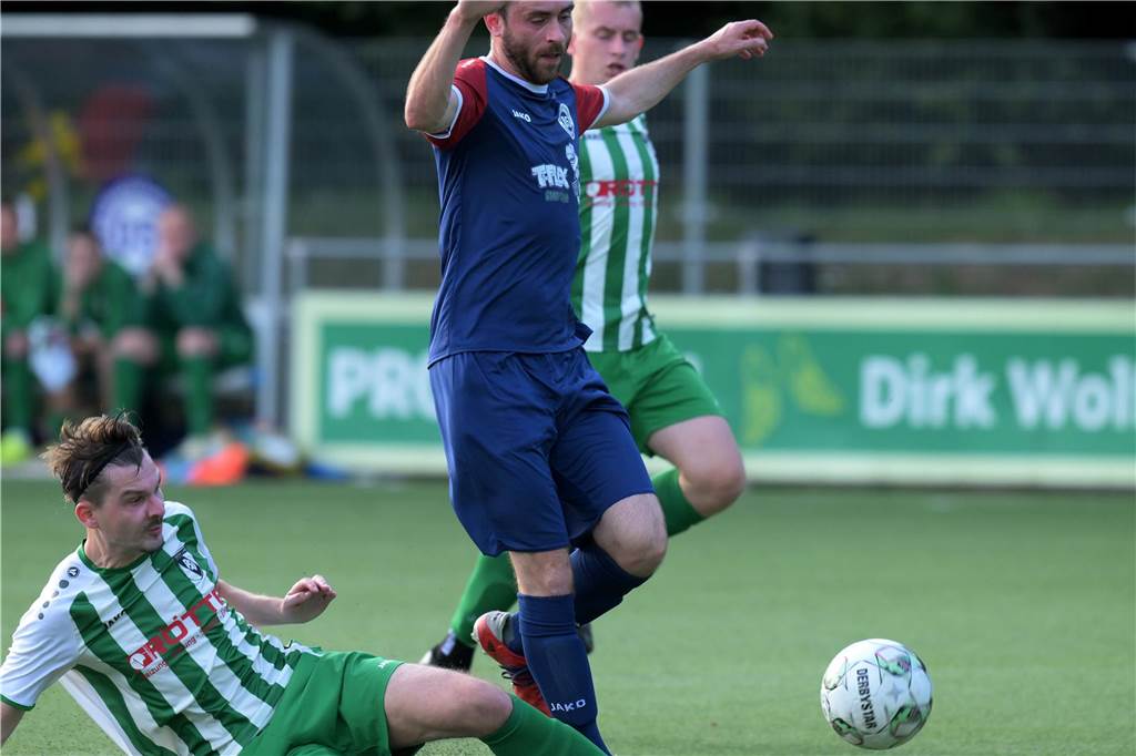 Am ersten Tag des Aurubis Cups siegten Westfalia Wethmar (2:0 gegen Teutonia SuS Waltrop) und der PSV Bork (1:0 gegen den BV Lünen).