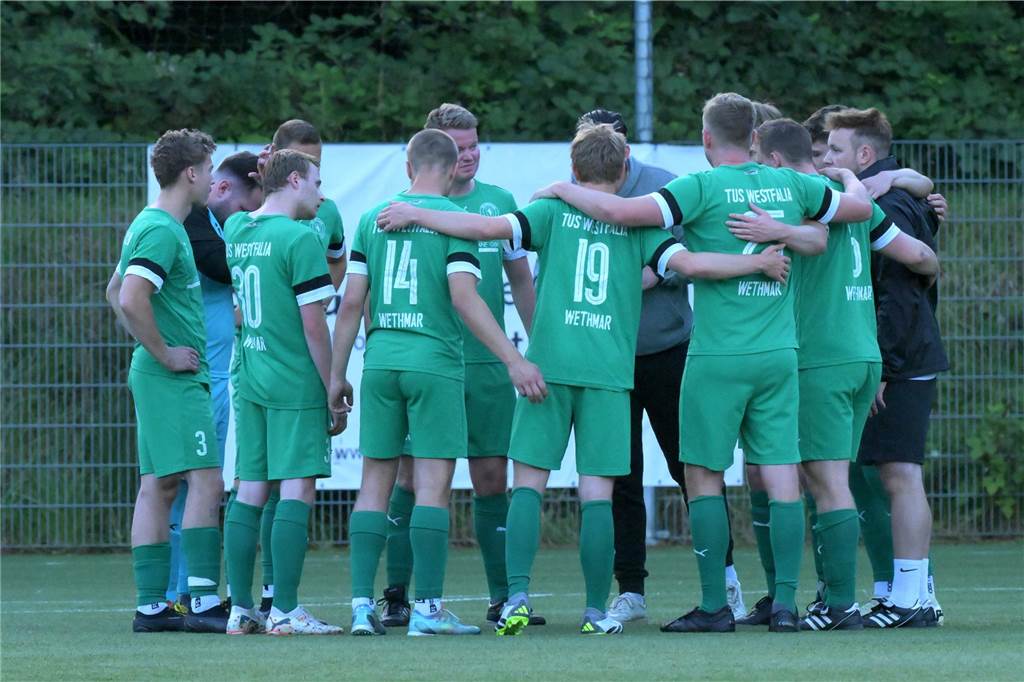 Am ersten Tag des Aurubis Cups siegten Westfalia Wethmar (2:0 gegen Teutonia SuS Waltrop) und der PSV Bork (1:0 gegen den BV Lünen).