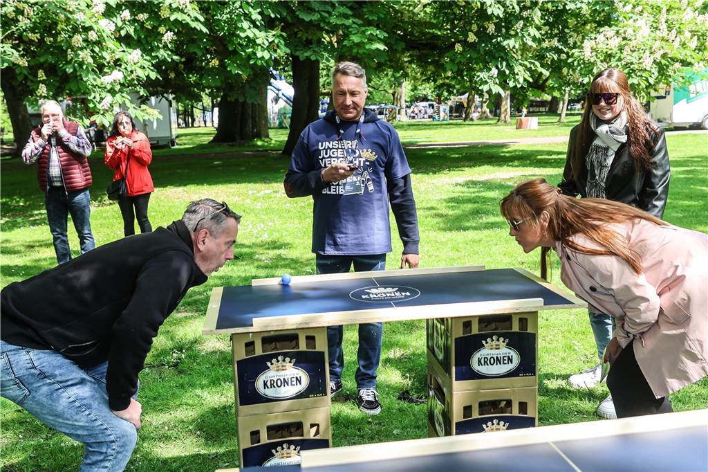 Am ersten Tag galt es, an unterschiedlichen Stationen Spiele im Team zu meistern.