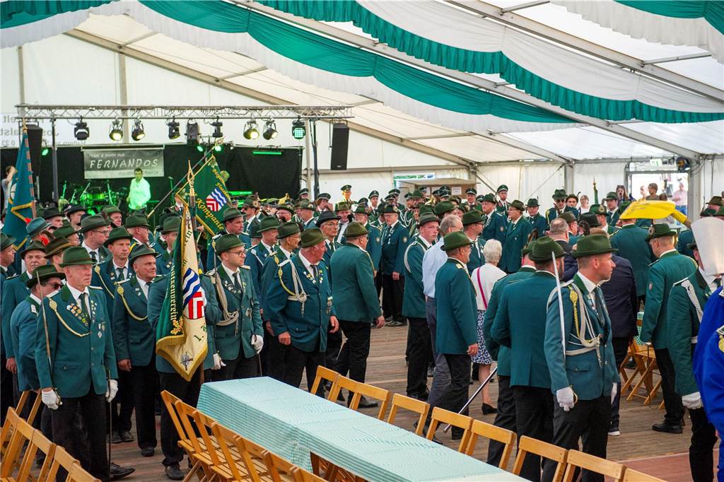 Am Freitagabend hat der Schützenball in Flaesheim stattgefunden.